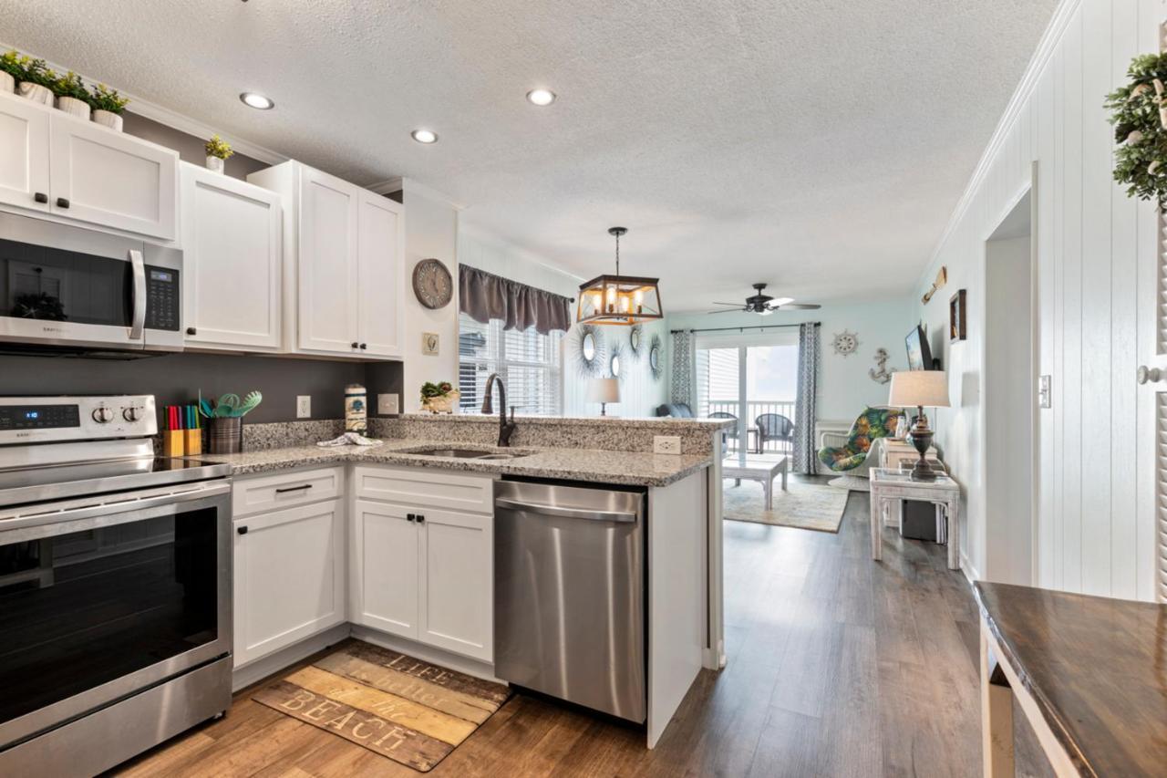 Bright And Sunny Condo With Stunning Oceanfront Myrtle Beach Exterior photo